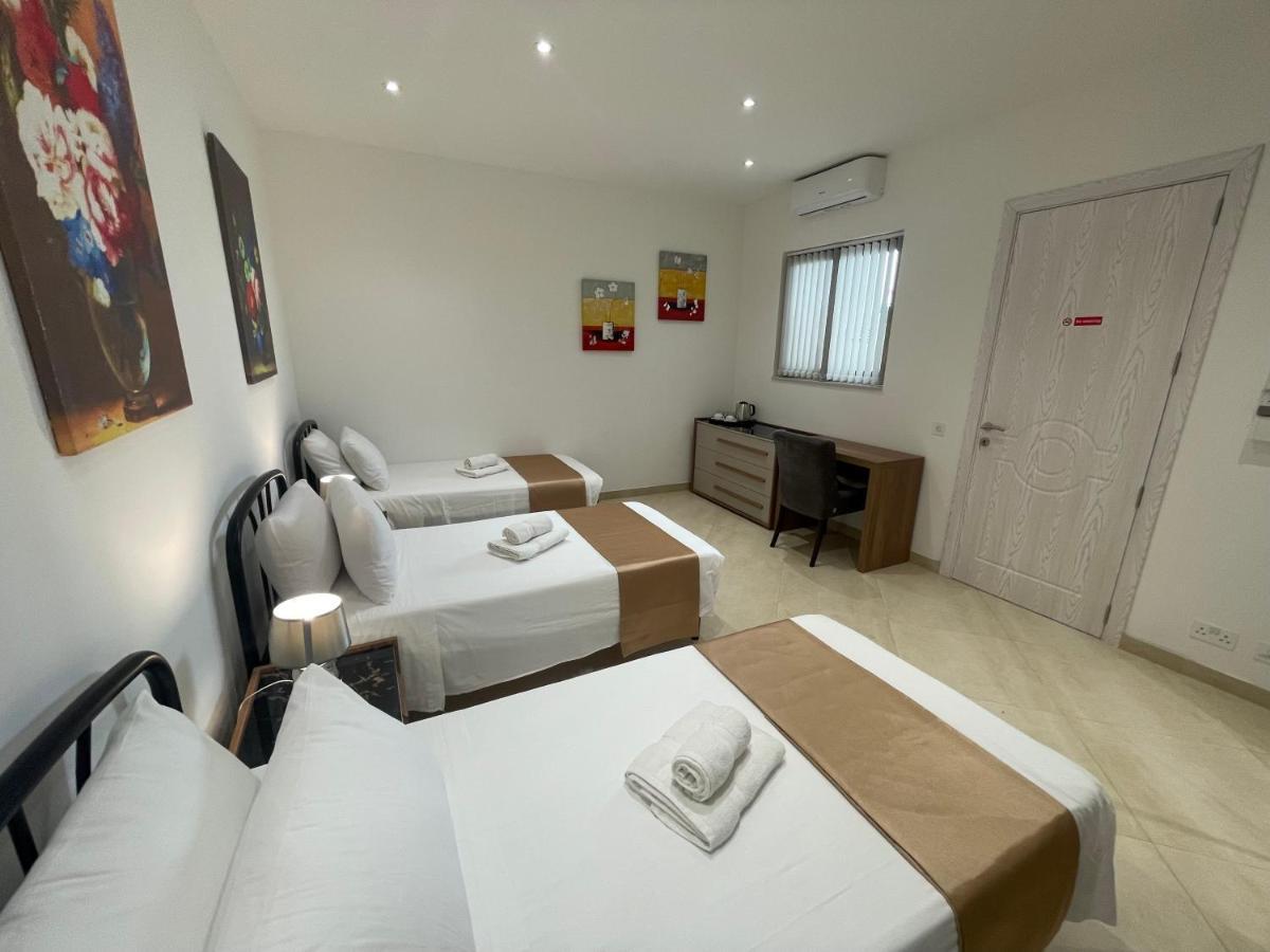לינה וארוחת בוקר ויקטוריה Alina Boutique Living מראה חיצוני תמונה