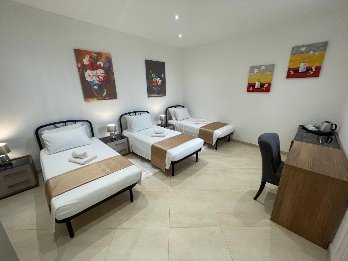 לינה וארוחת בוקר ויקטוריה Alina Boutique Living מראה חיצוני תמונה