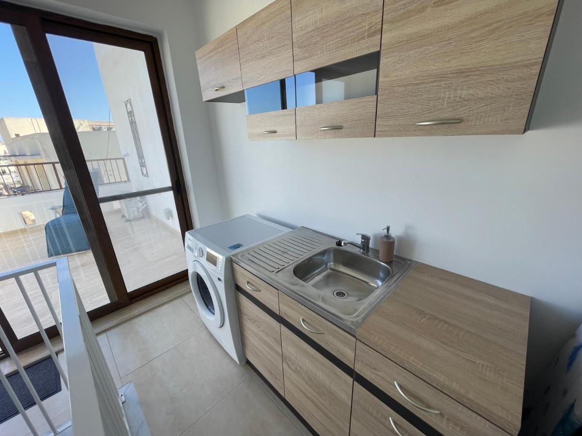 לינה וארוחת בוקר ויקטוריה Alina Boutique Living מראה חיצוני תמונה