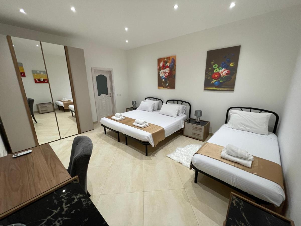 לינה וארוחת בוקר ויקטוריה Alina Boutique Living מראה חיצוני תמונה